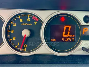 Toyota Corolla Rumion Hatchback 1.5 FWD 2009 Silver
