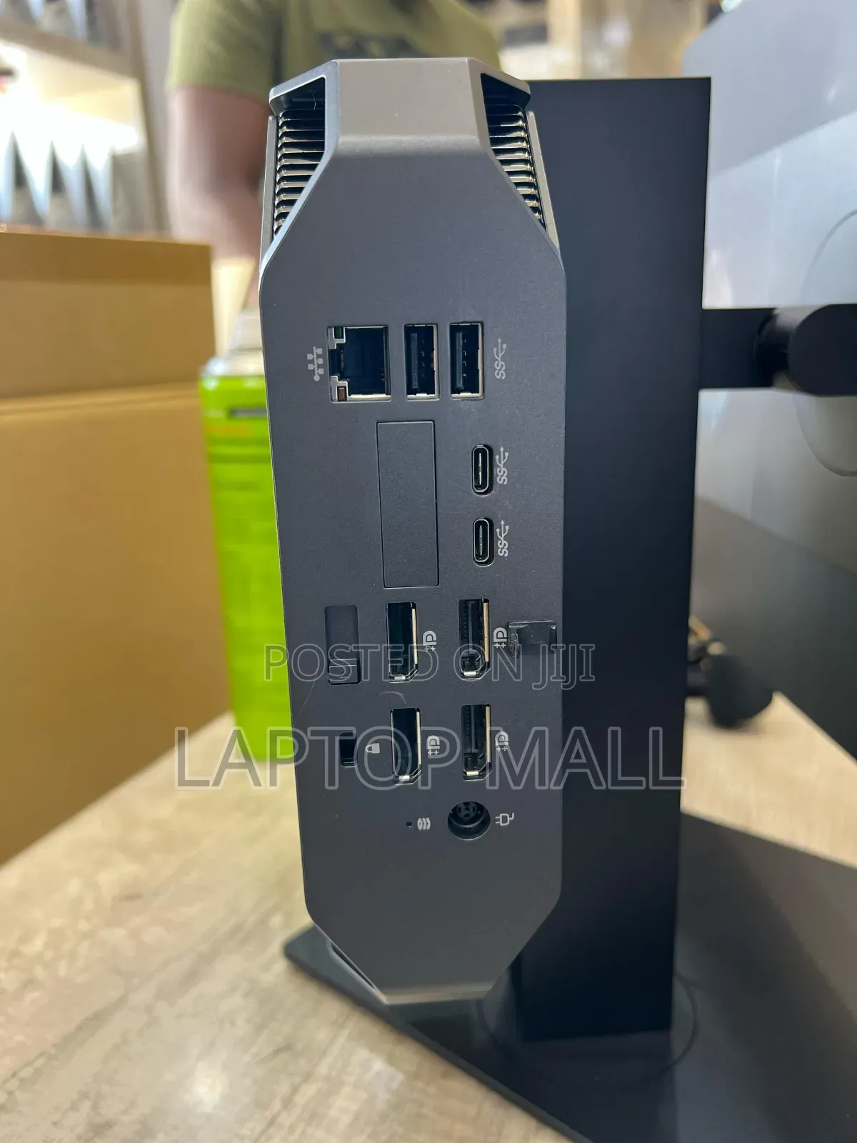 New Desktop Computer HP Z2 G4 Mini 16GB Intel Xeon SSD 256GB