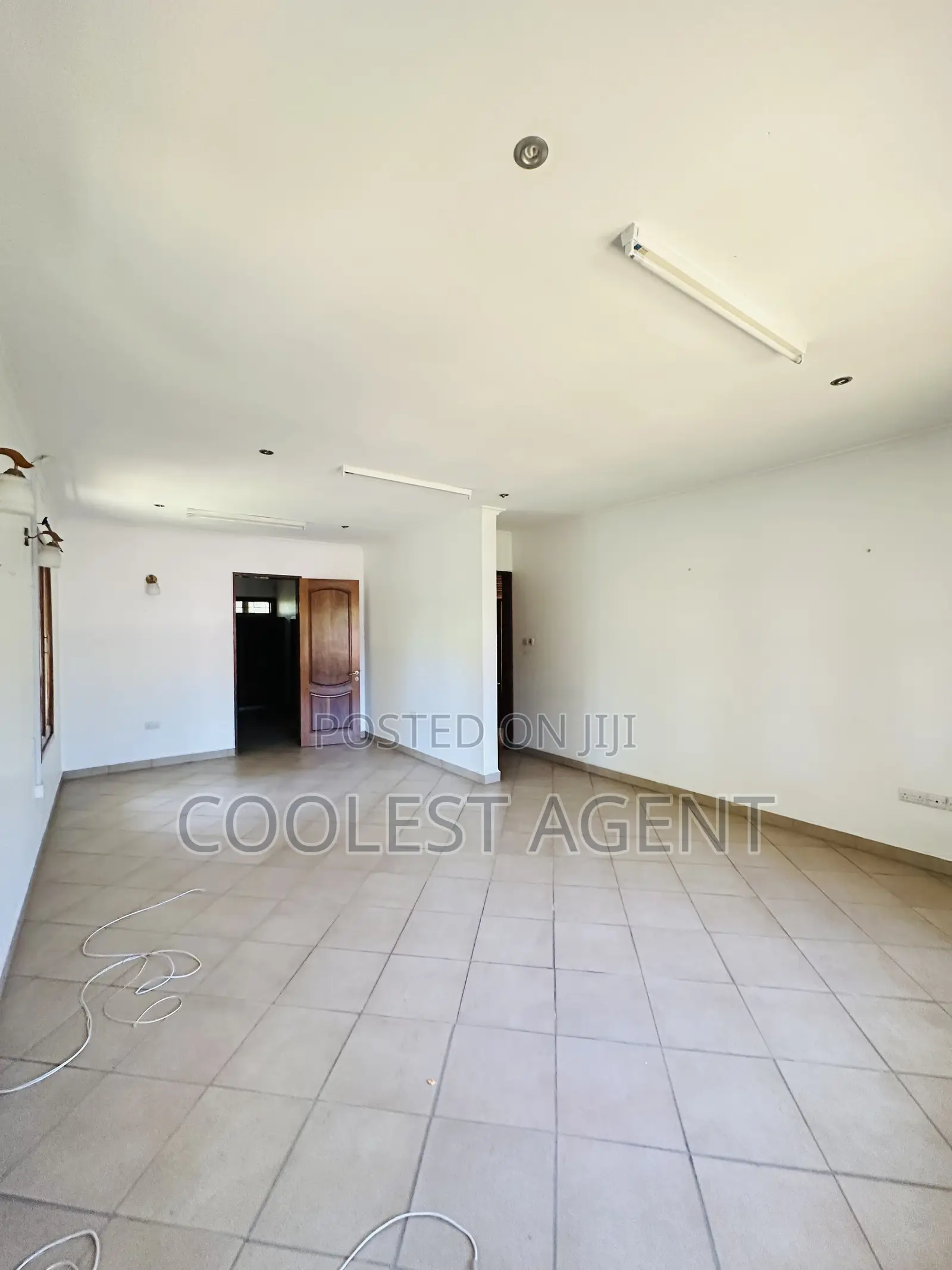 5bdrm Duplex in Oysterbay, Kinondoni for rent