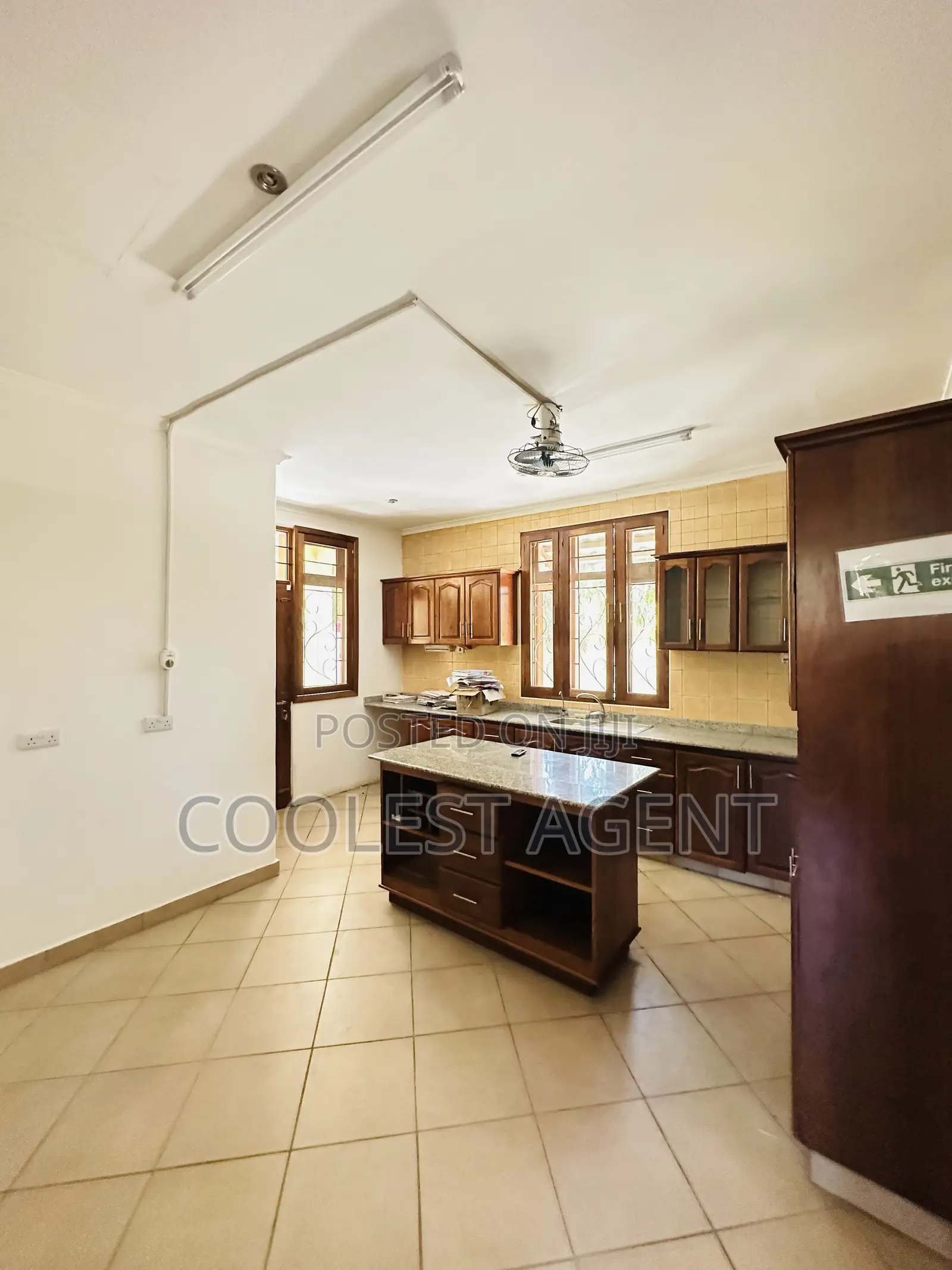 5bdrm Duplex in Oysterbay, Kinondoni for rent