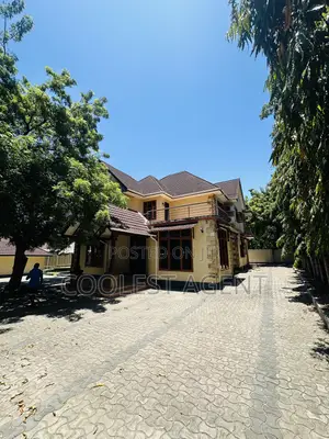 5bdrm Duplex in Oysterbay, Kinondoni for rent