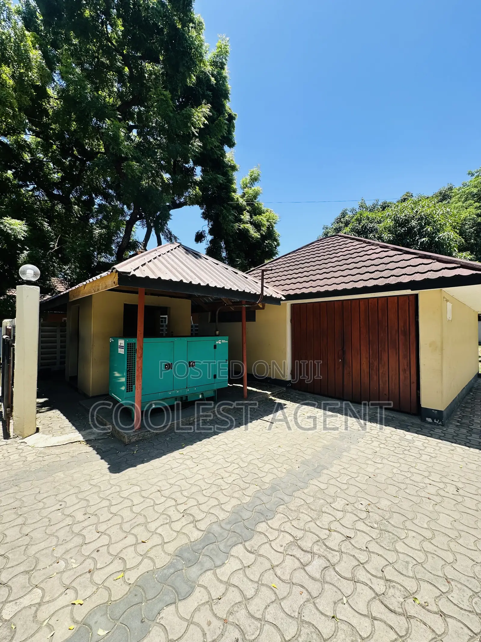 5bdrm Duplex in Oysterbay, Kinondoni for rent