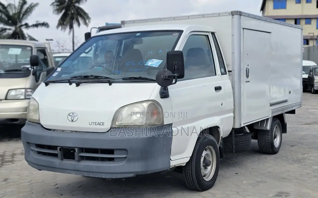 Toyota Townace Refrigerator.