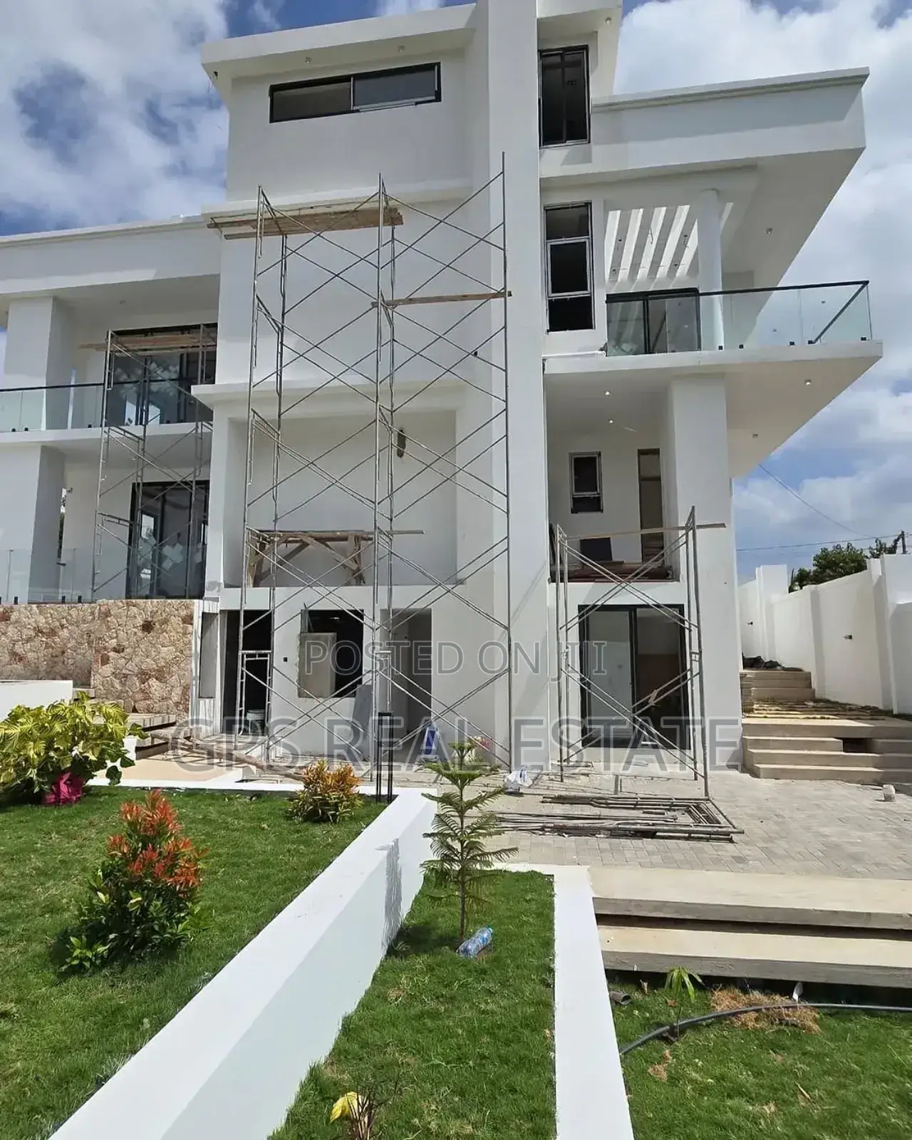 5bdrm Mansion in Goba Njia Nne, Kinondoni for sale