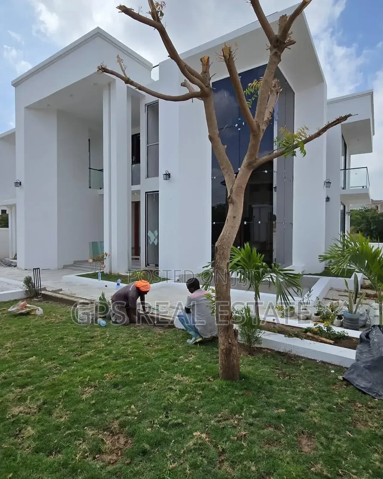 5bdrm Mansion in Goba Njia Nne, Kinondoni for sale