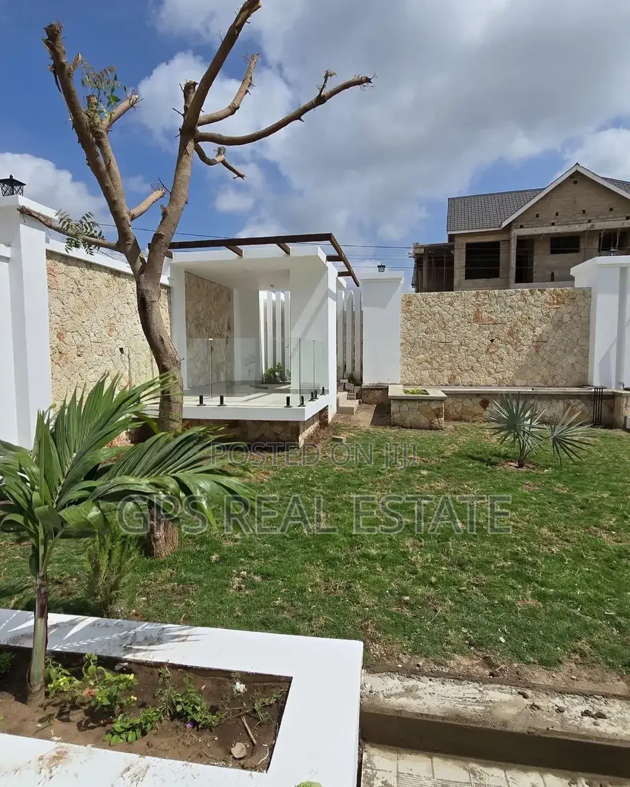 5bdrm Mansion in Goba Njia Nne, Kinondoni for sale