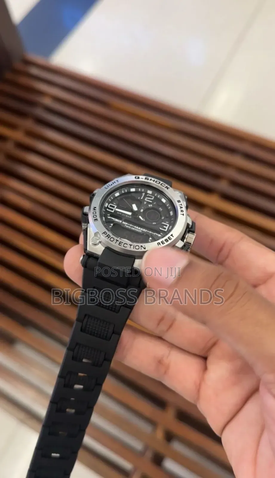 G-Shock Watch Dual Face Digital and Analogy