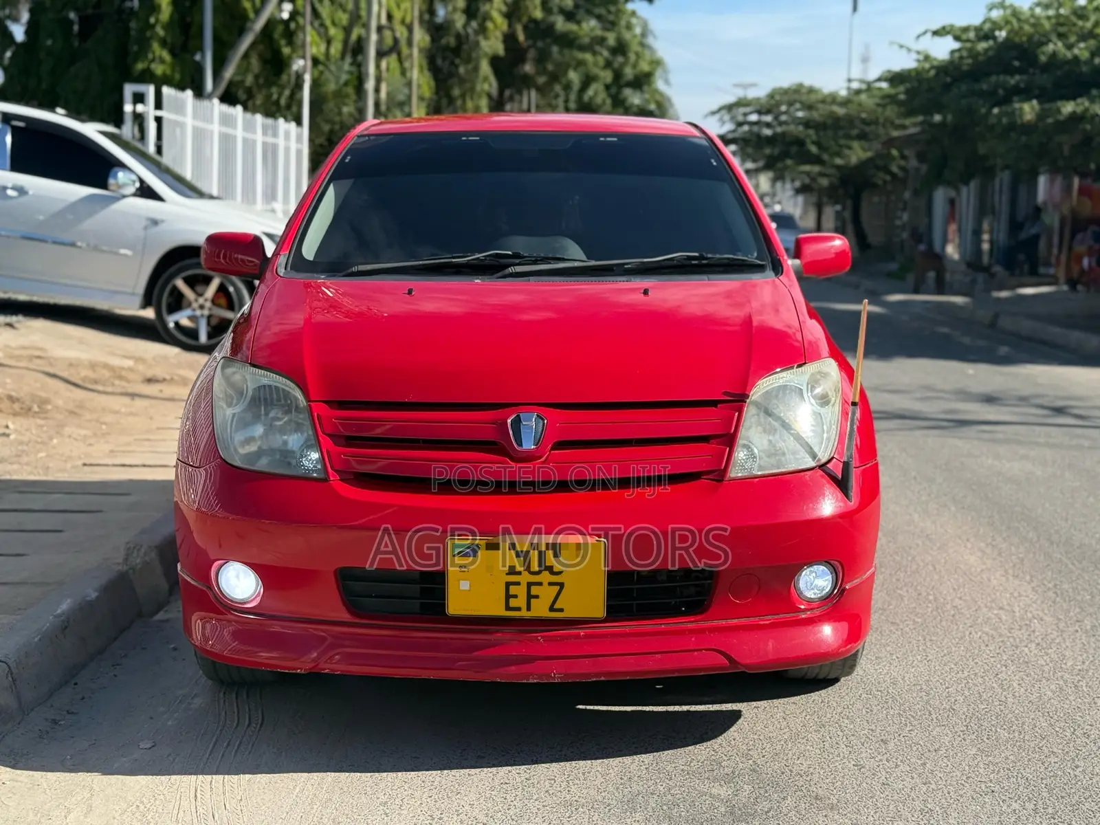 Toyota IST 2004 Red