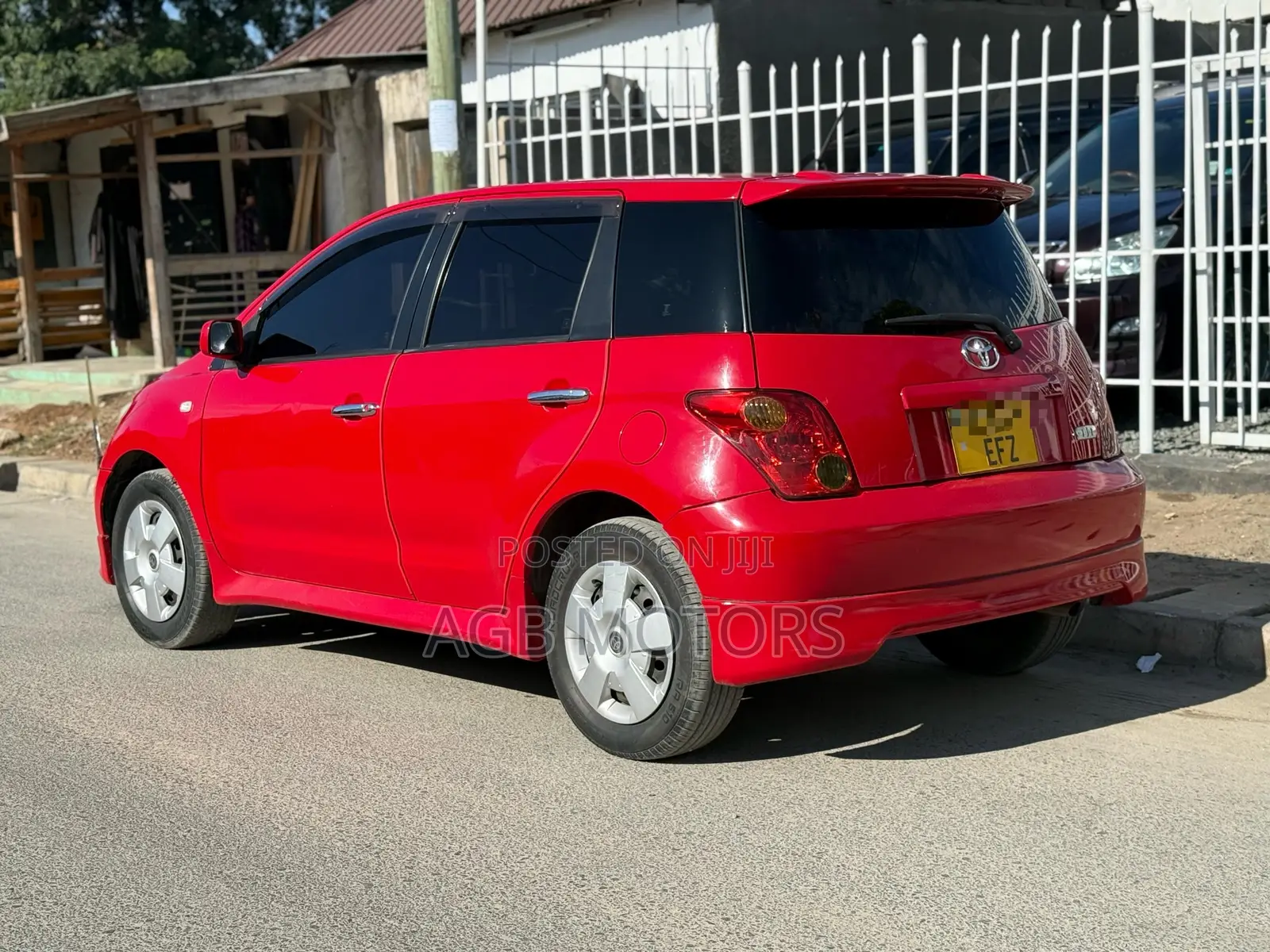Toyota IST 2004 Red