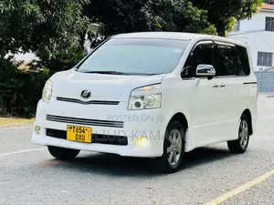 Toyota Voxy 2008 White
