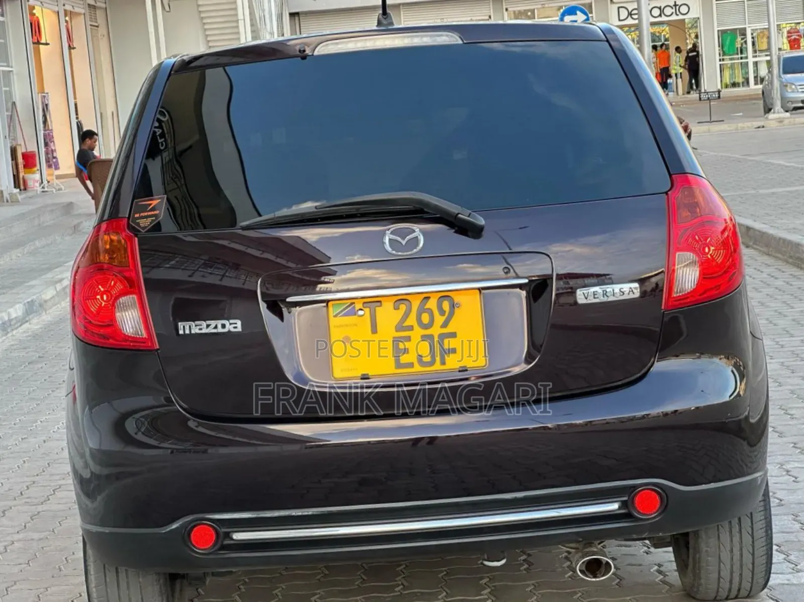 Mazda Verisa 2009 Burgundy