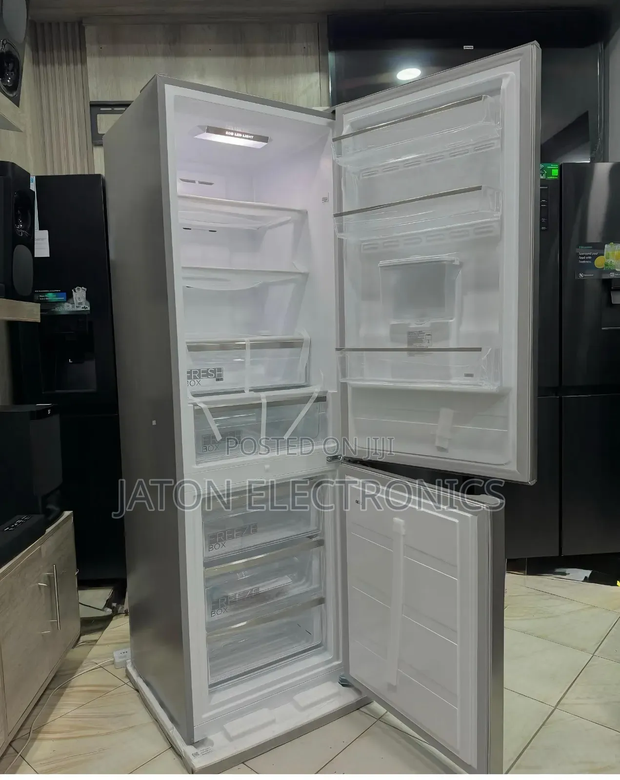 Midea Combi Fridge With Water Dispenser 310l