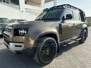 Land Rover Defender X-Dynamic SE 2023 Brown