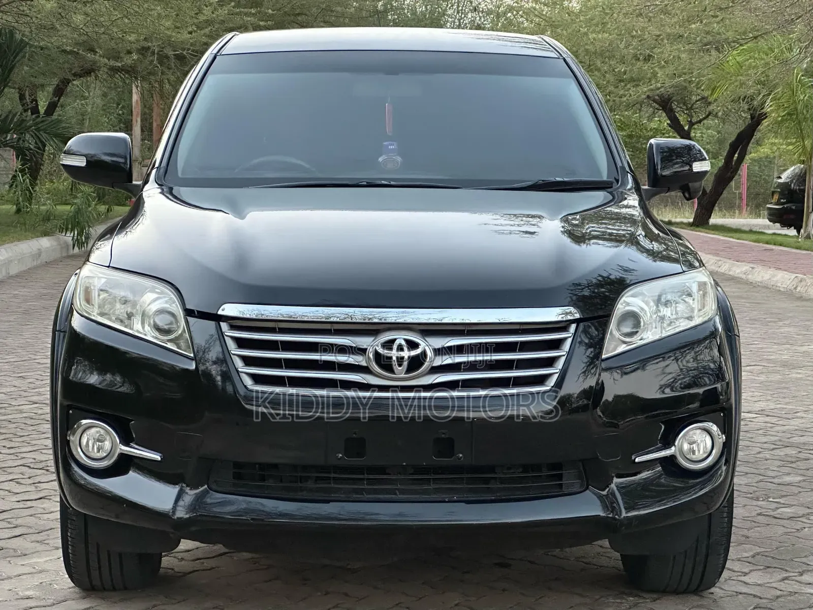 Toyota Vanguard 2011 Black