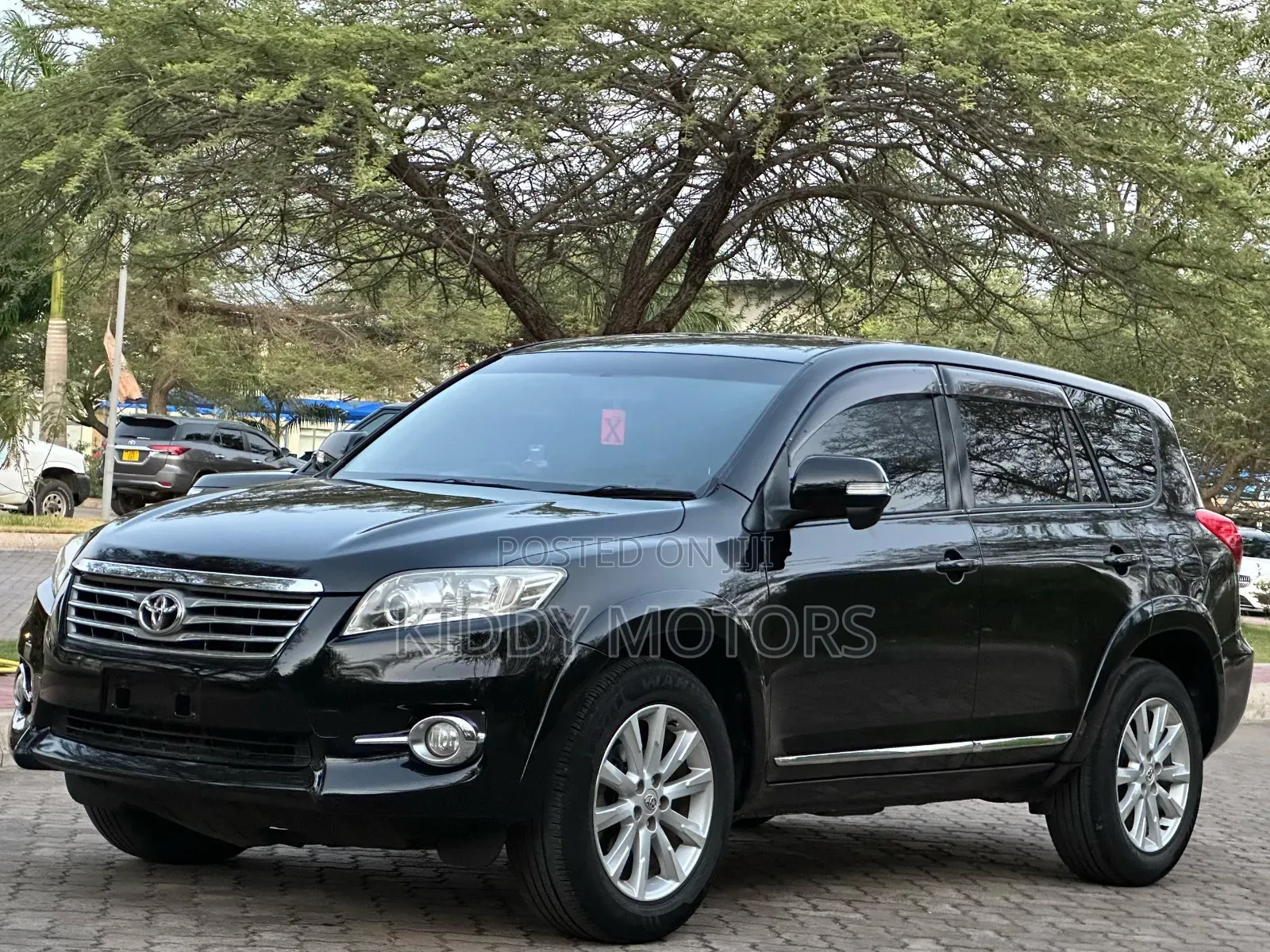 Toyota Vanguard 2011 Black