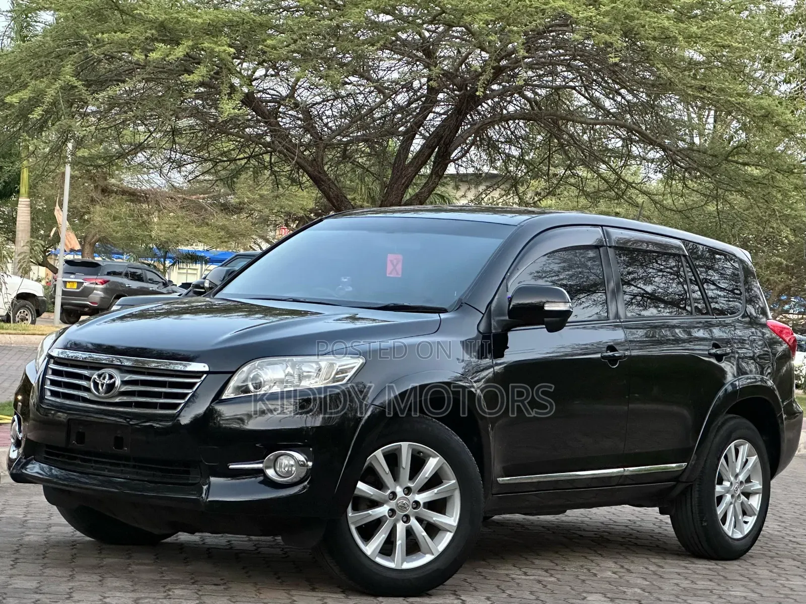 Toyota Vanguard 2011 Black