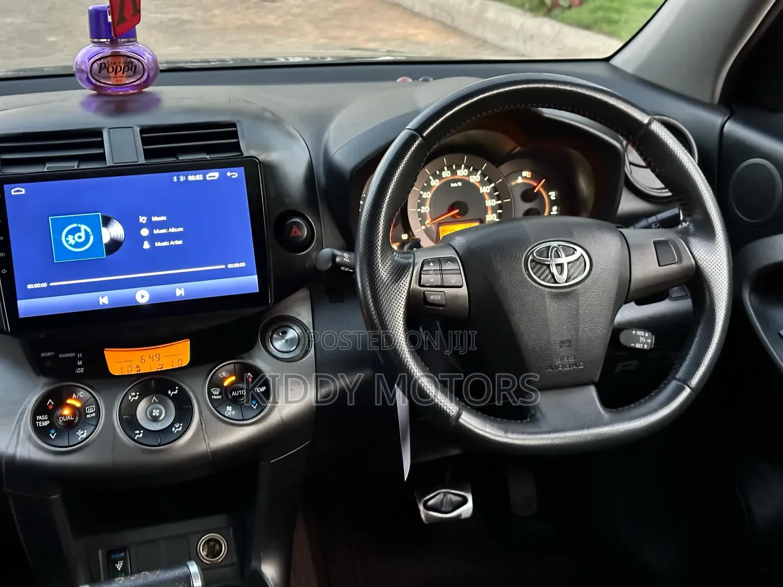 Toyota Vanguard 2011 Black