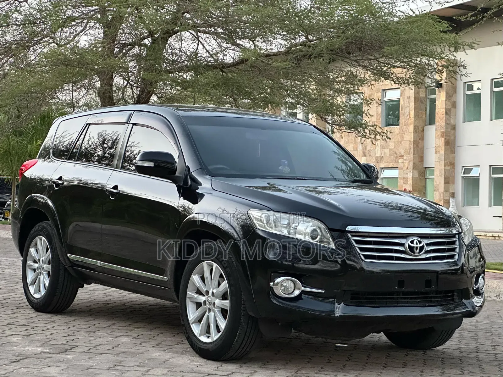 Toyota Vanguard 2011 Black