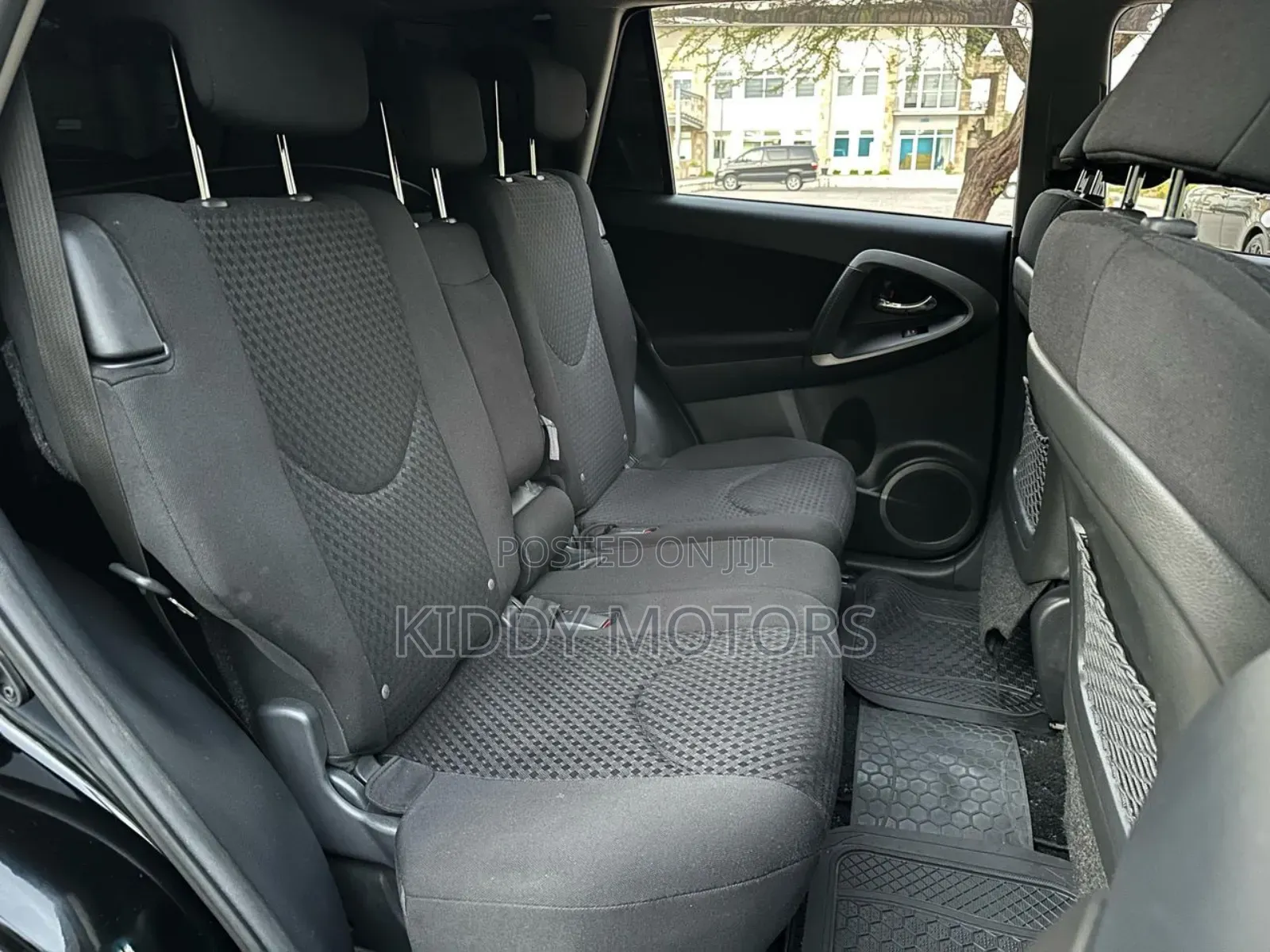 Toyota Vanguard 2011 Black