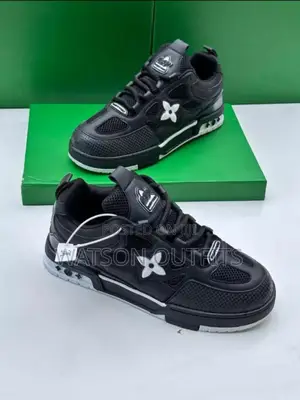 New Starred Lv Shoes