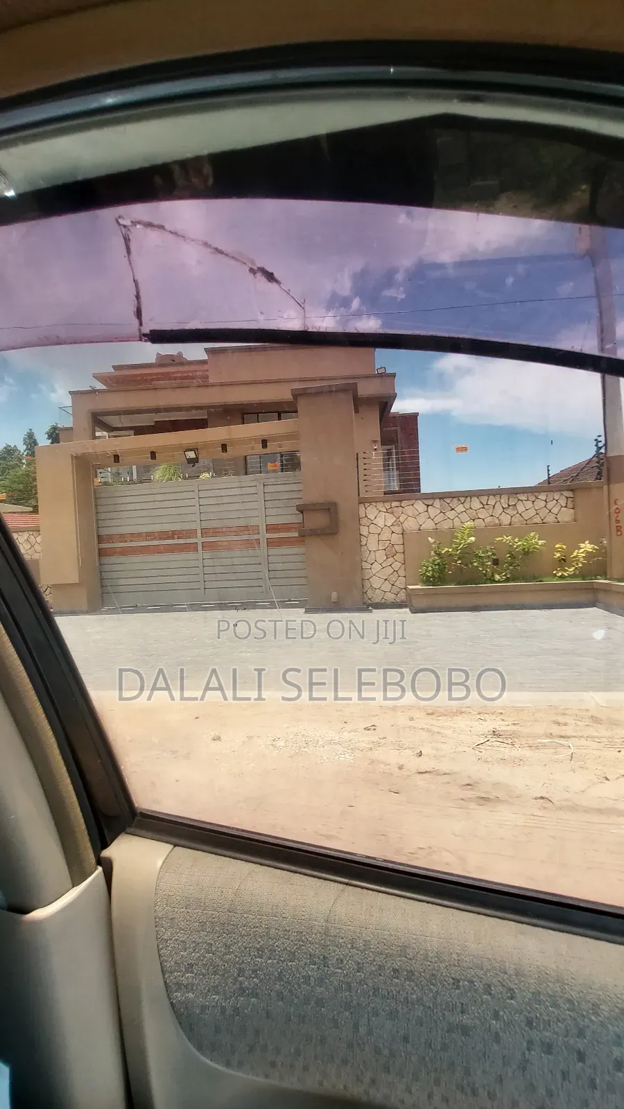 5bdrm Bungalow in Mbez Beach Makonde for sale