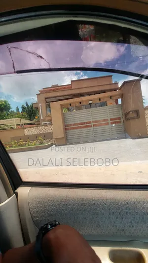 5bdrm Bungalow in Mbez Beach Makonde for sale