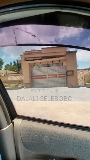 5bdrm Bungalow in Mbez Beach Makonde for sale