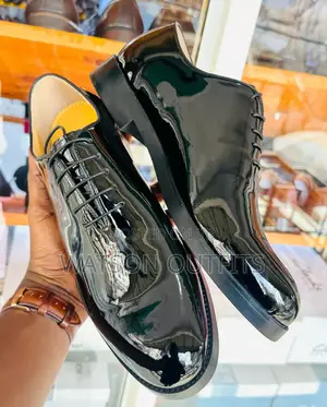 Viatu Vya Ngozi Vinavyong'aa Mno/Extremely Shining