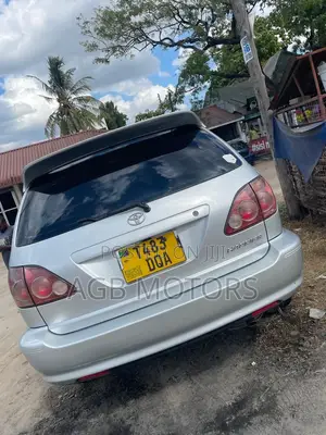 Toyota Harrier 2002 Silver