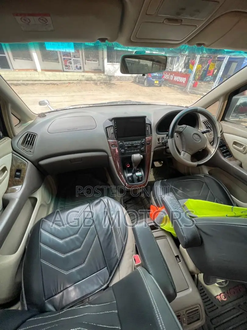 Toyota Harrier 2002 Silver