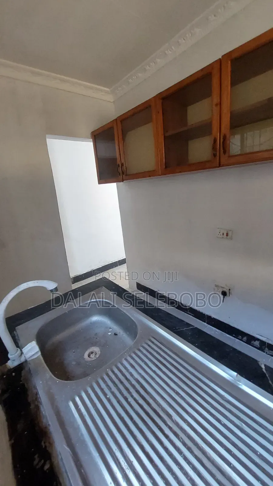 5bdrm Bungalow in Mbezi Beach Jogoo for sale