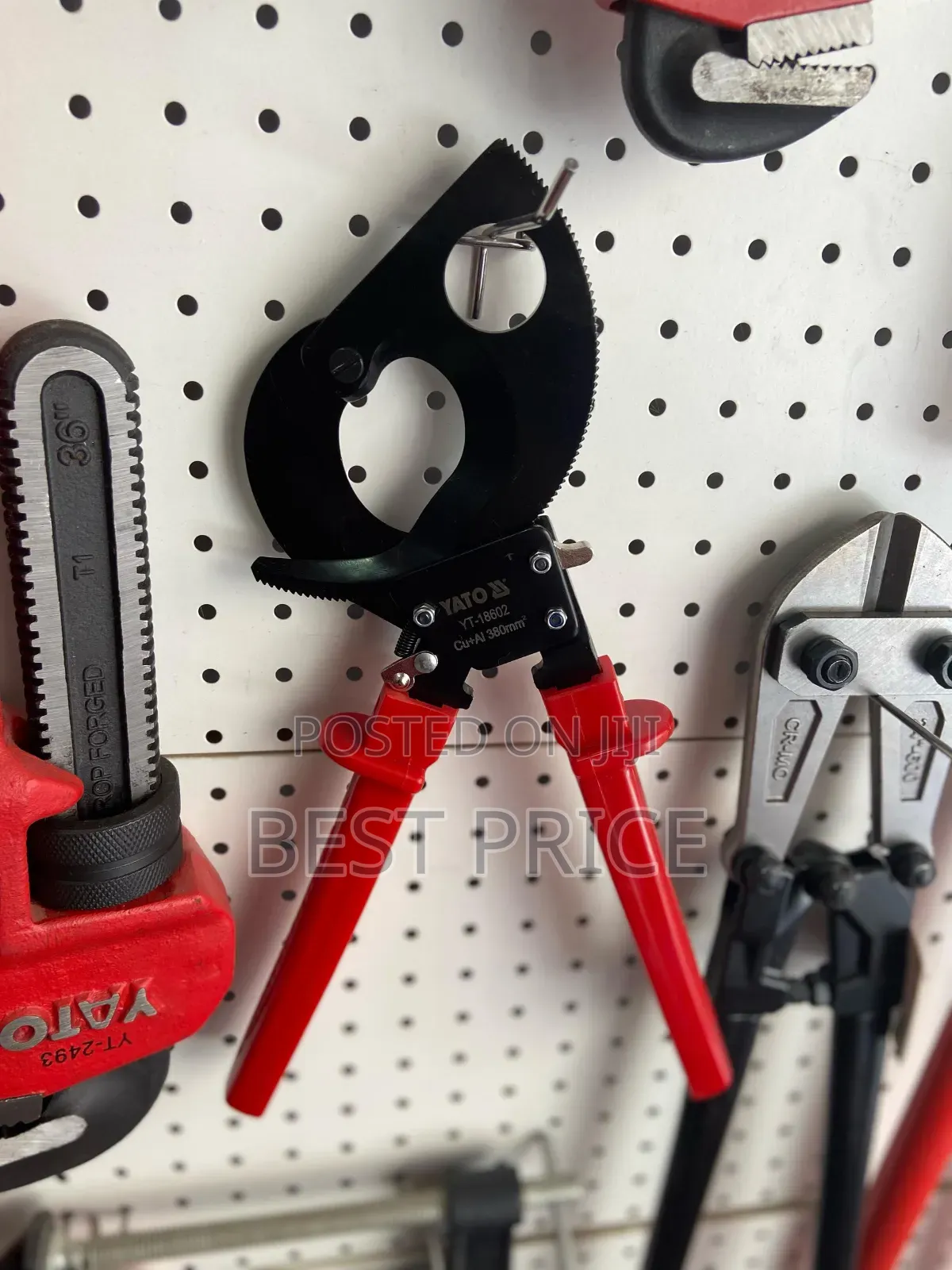 Hand Ratcheting Cable Cutter Yt-18602