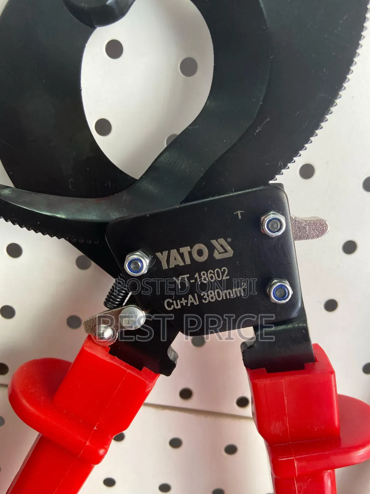 Hand Ratcheting Cable Cutter Yt-18602