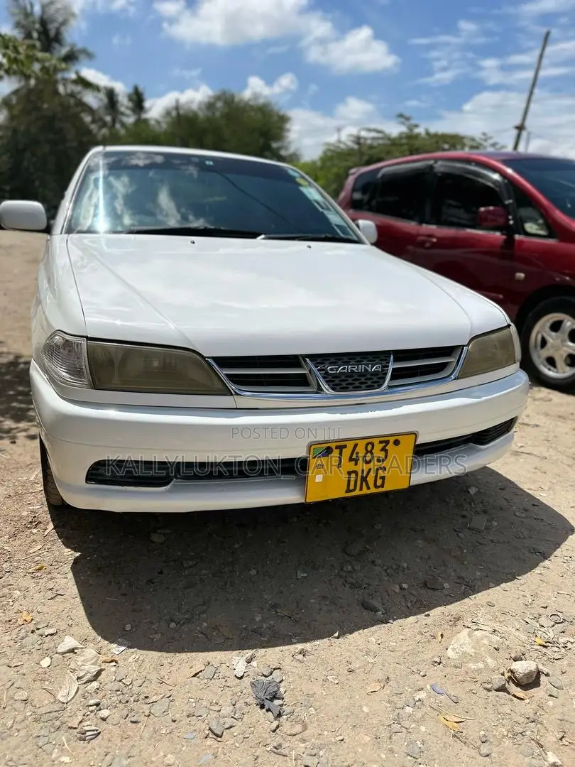 Toyota Carina 2000 White