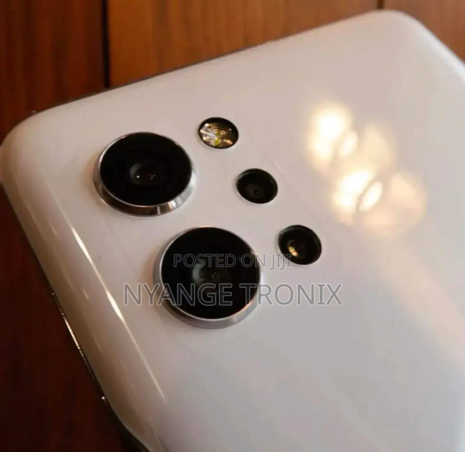 LG Q92 128 GB White