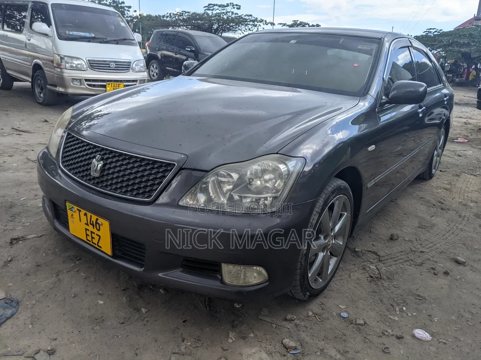 Toyota Crown 2006 Gray