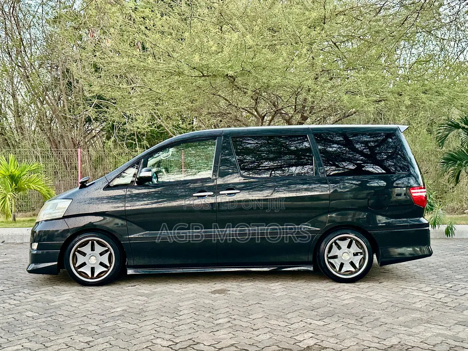 Toyota Alphard 2005 Black