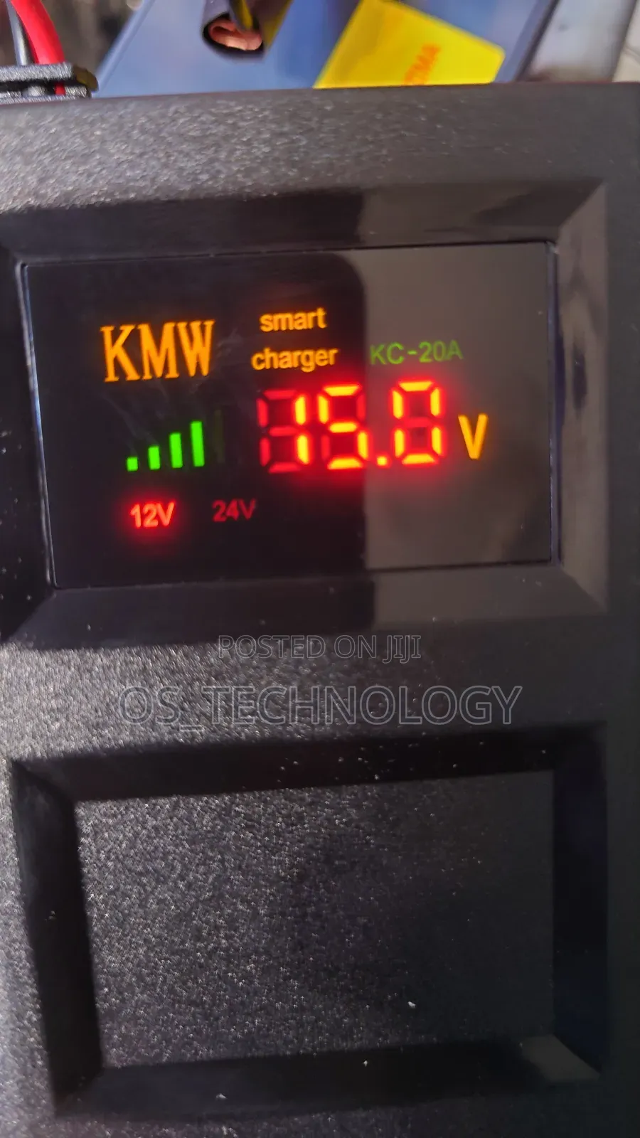 Original Solar/Car Battery Charger/Lifepo4 Battery 12v