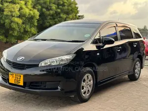 Toyota Wish 2013 Black