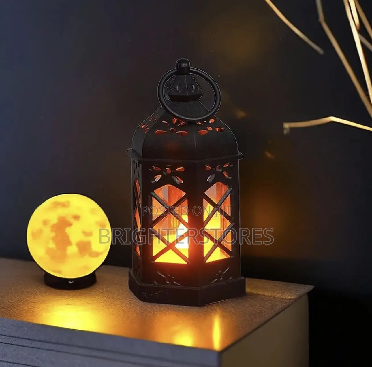 Big Lantern for Decoration Rooms N Garden