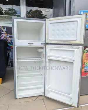 Boss Refrigerator 100l Bs70svr