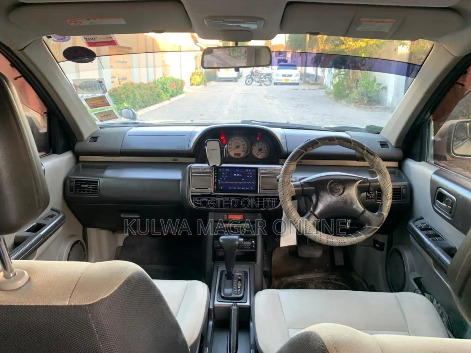 Nissan X-Trail 2001 Silver