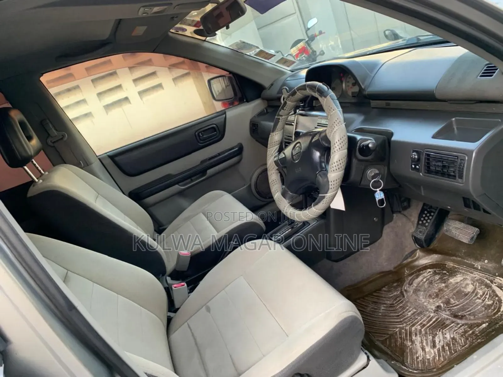 Nissan X-Trail 2001 Silver
