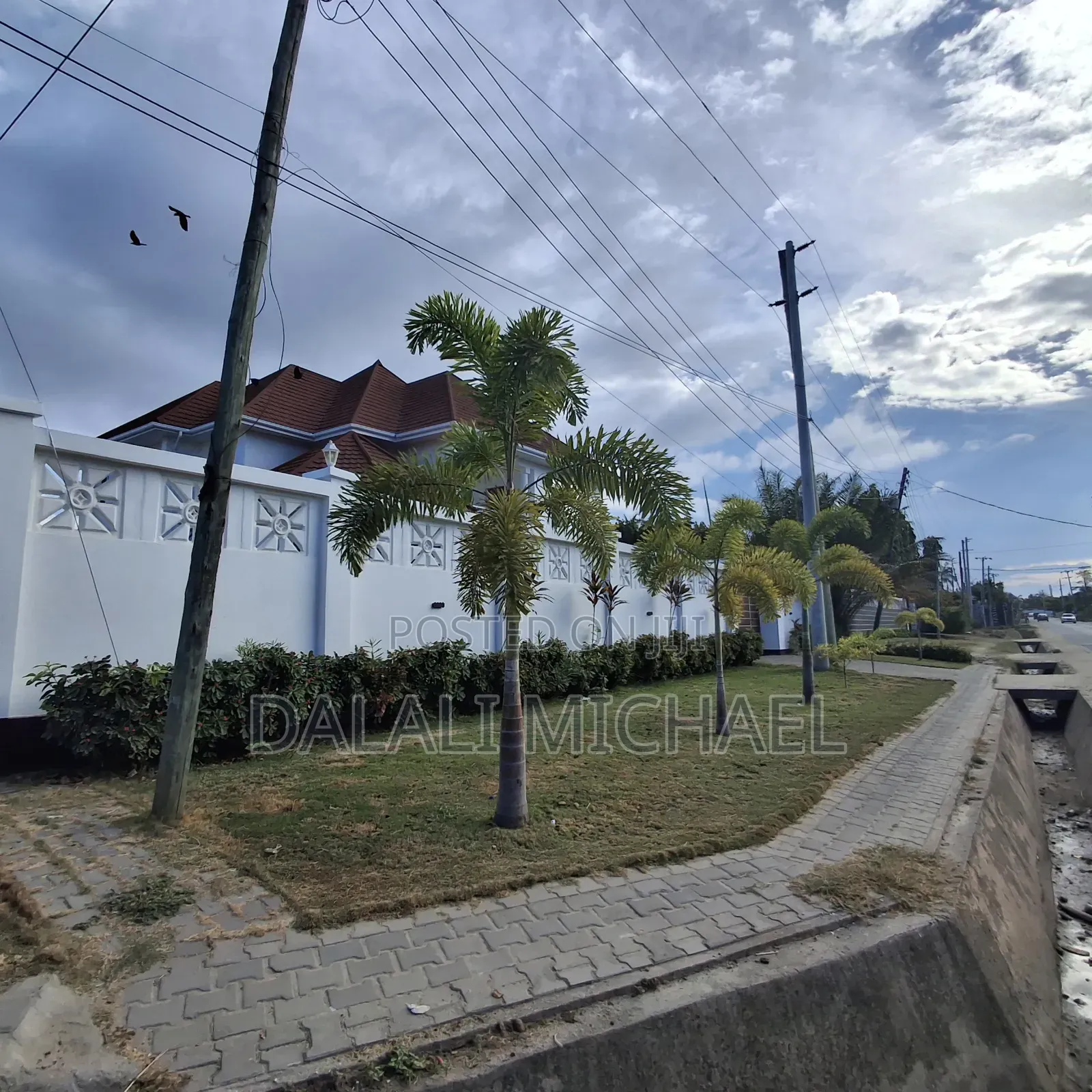 5bdrm House in Mbezibeach for rent