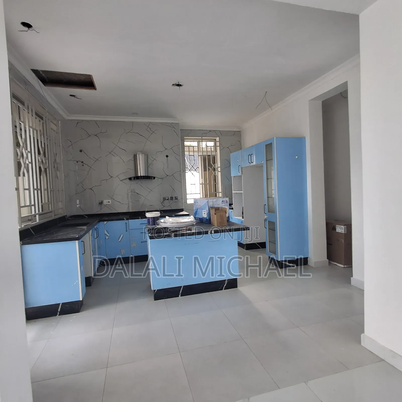 5bdrm House in Mbezibeach for rent