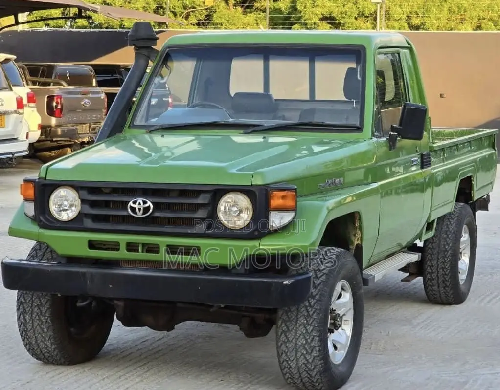 Toyota Land Cruiser 2007 Green