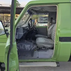 Toyota Land Cruiser 2007 Green
