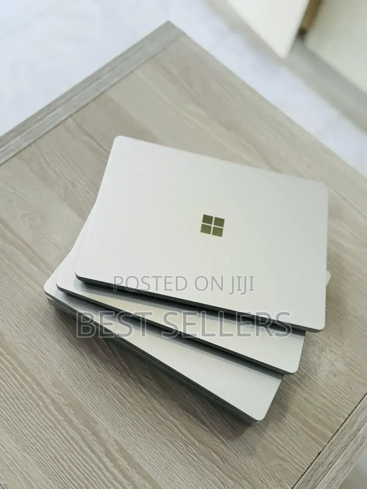 New Laptop Microsoft Surface Go 8GB Intel Core I5 SSD 256GB