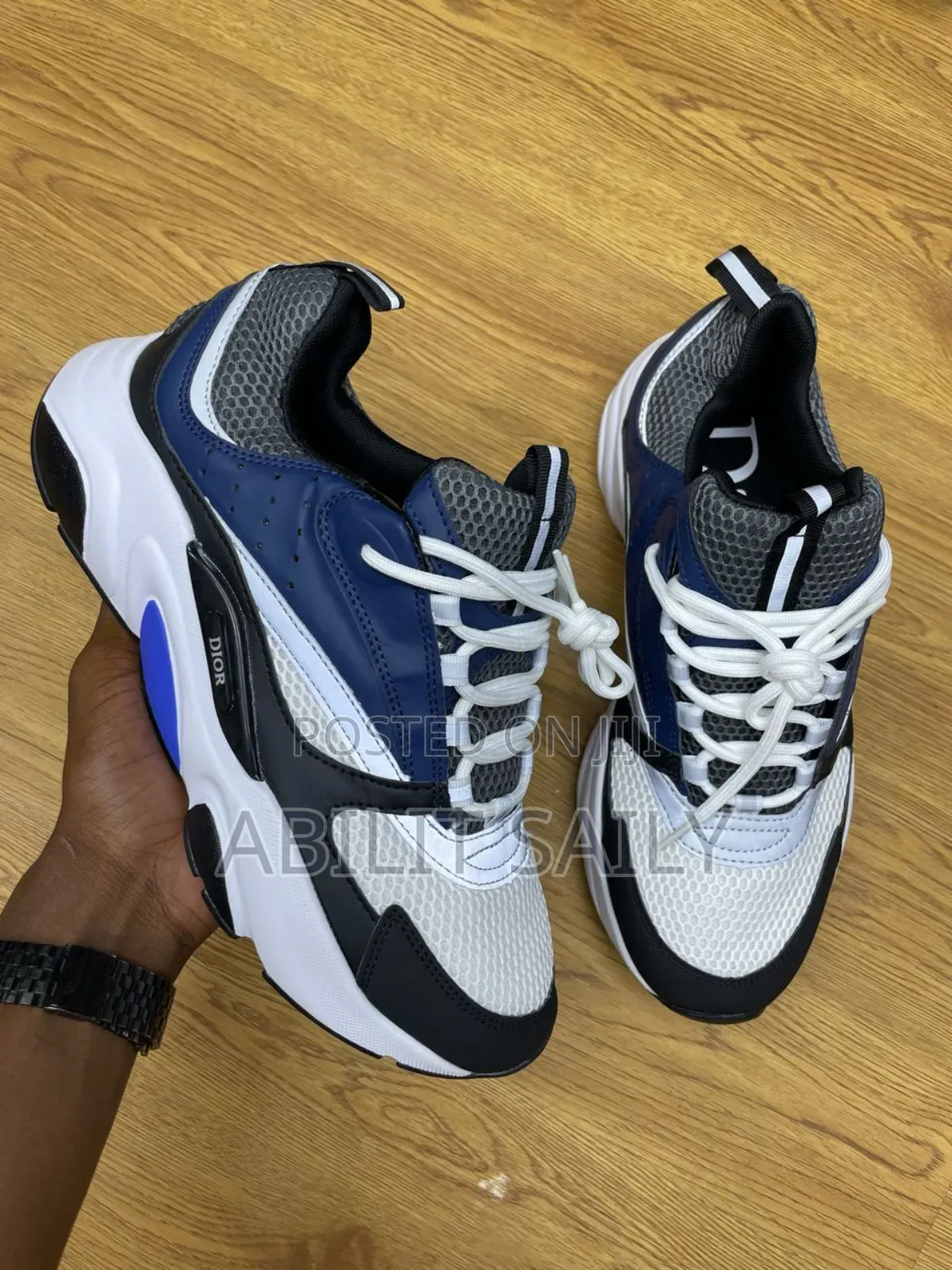 Dior Hommie B22.
