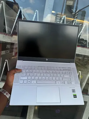 New Laptop HP 16GB Intel Core I7 SSD 512GB